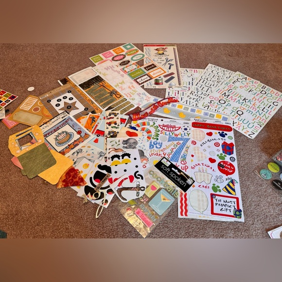 Scrap Booking Supplies ⭐️ - Picture 9 of 12